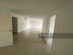 Lucky Plaza (D9), Apartment #297495311